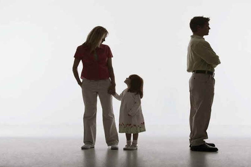 Ly Hôn Con Bao Nhiêu Tuổi Phải Hỏi Ý Kiến?