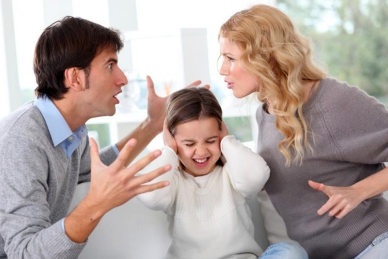 Sau Ly Hôn Con Sẽ Theo Ai?