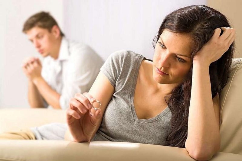 Ly Hôn Có Cần Chứng Minh Thư Không?