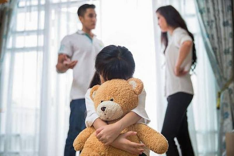 Ly Hôn Con 4 Tuổi Ở Với Ai?